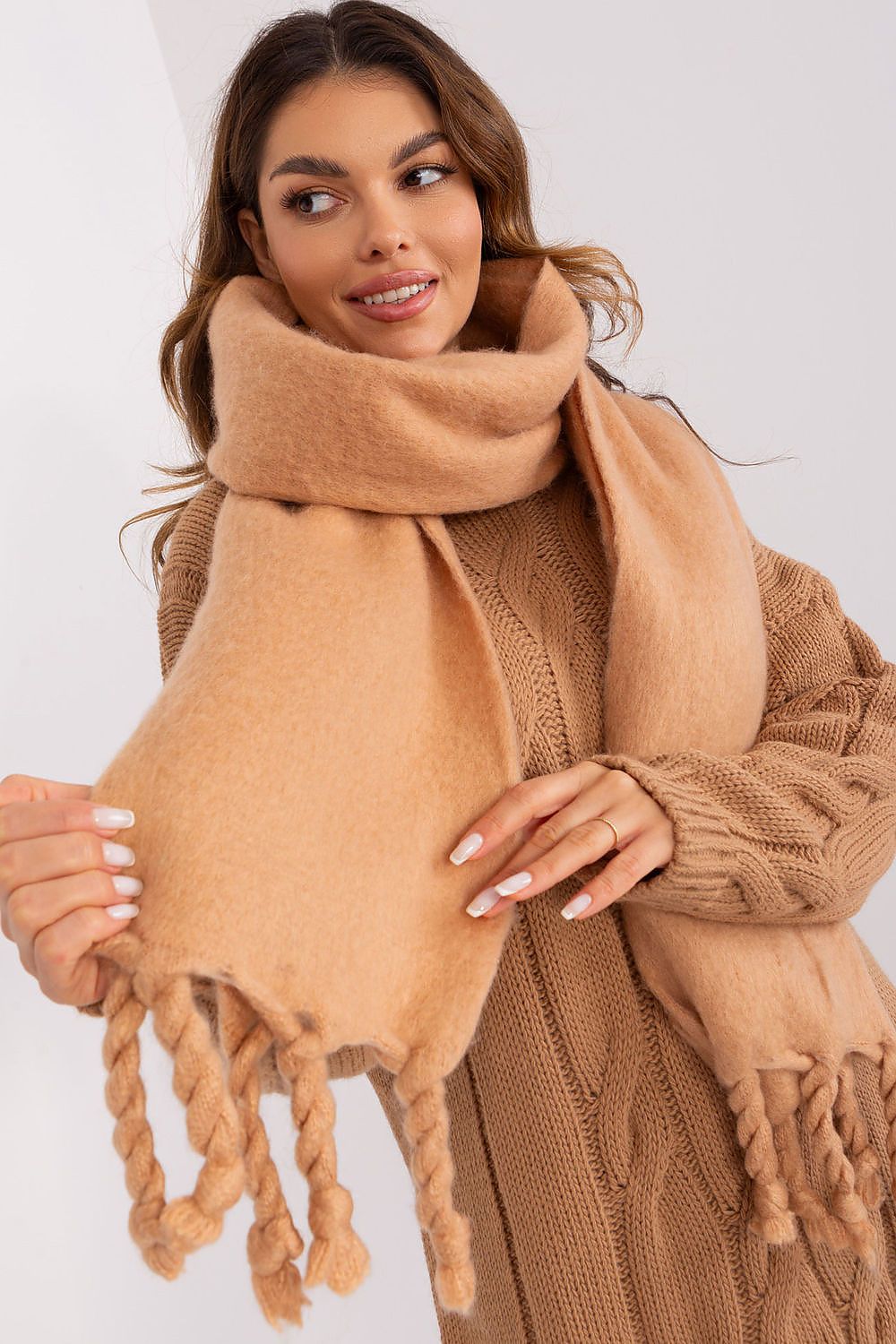  Shawl model 190154 AT 