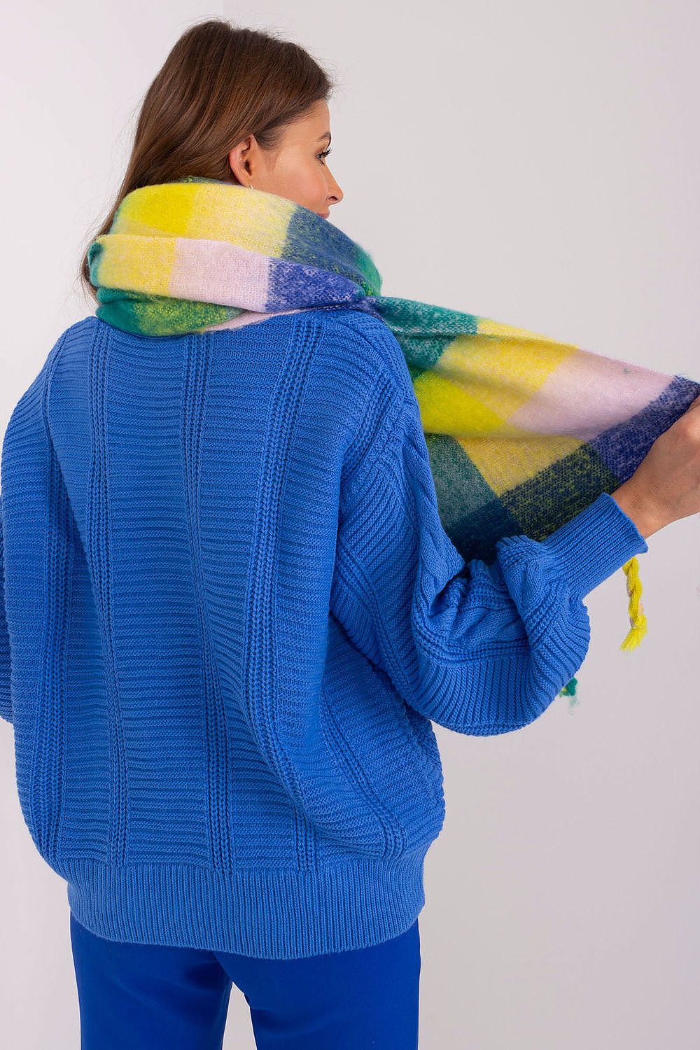  Shawl model 191706 AT 