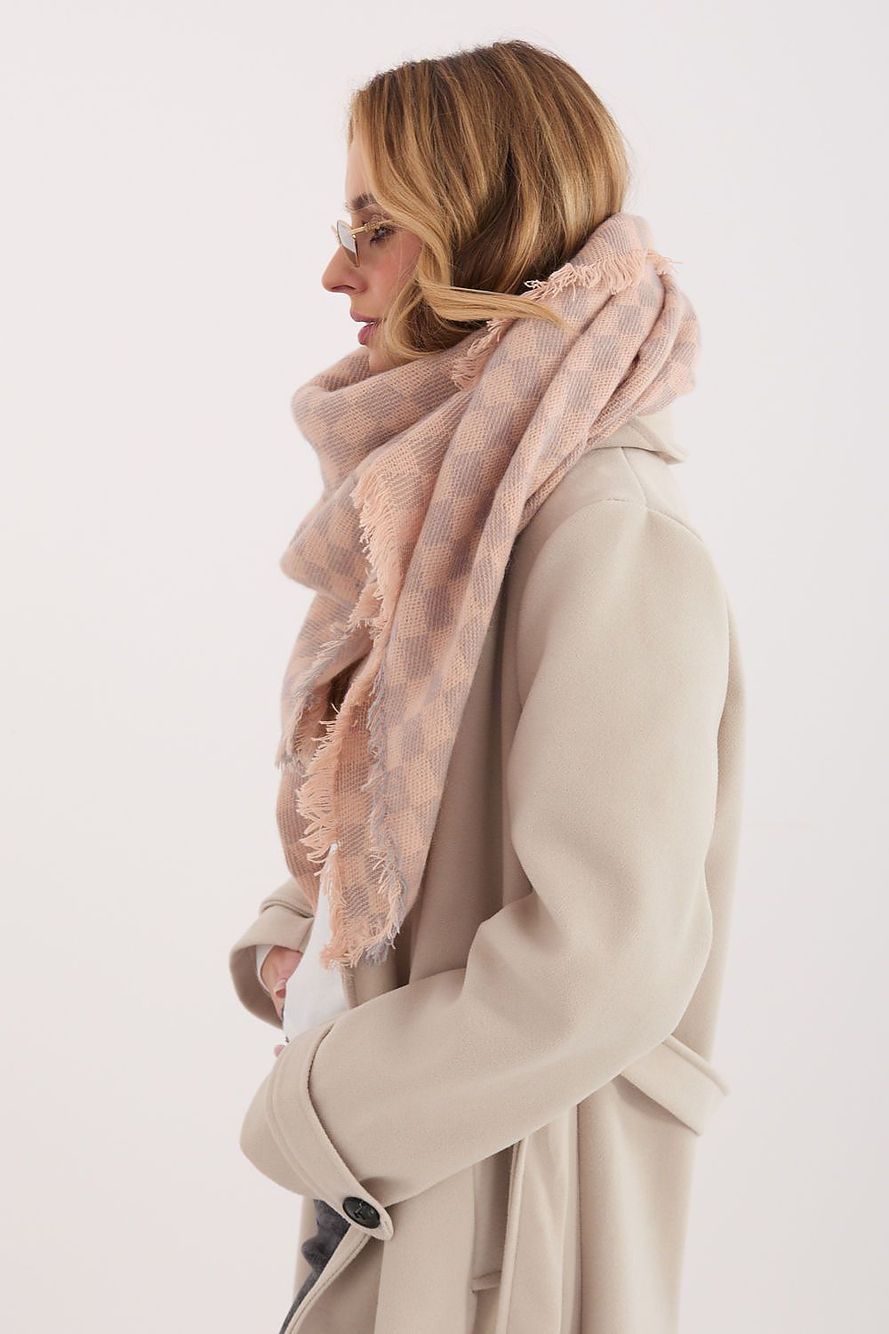  Shawl model 222309 AT 